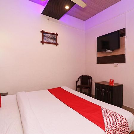 Oyo 73902 Vyttila Residency Hotel Kochi Buitenkant foto