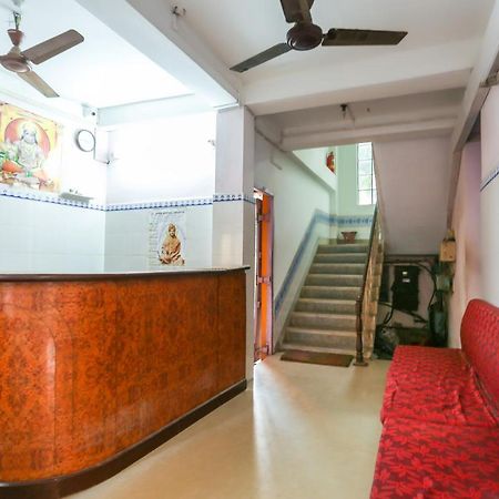 Oyo 73902 Vyttila Residency Hotel Kochi Buitenkant foto