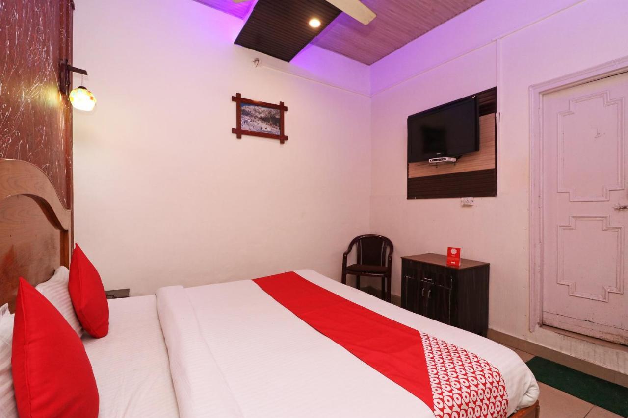 Oyo 73902 Vyttila Residency Hotel Kochi Buitenkant foto